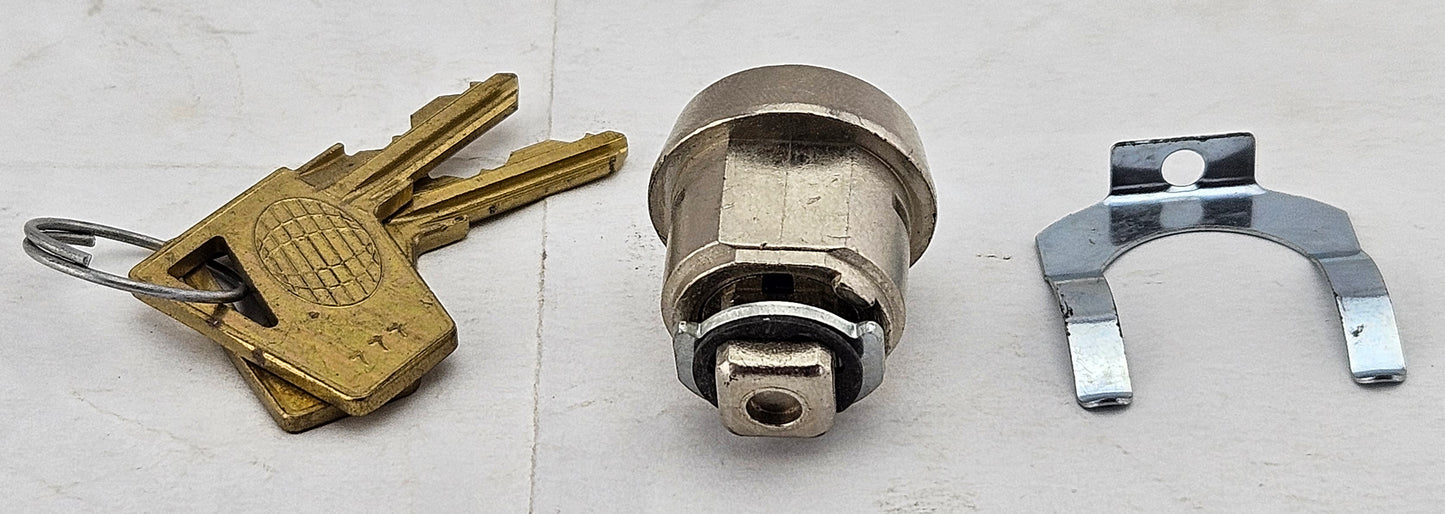 Silver Coloured Toolbox Lock And Key Set (no latch!)