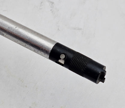Close up on screw starter showing location slot for starter.