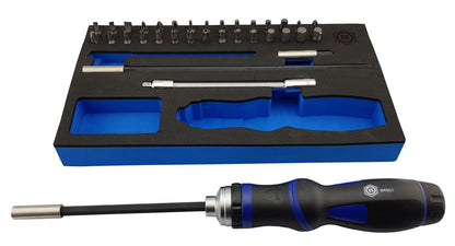 Britool Hallmark 35 piece ratcheting screwdriver set with flexible shaft and screwdriver bits.  Supplied in handy storage foam.
