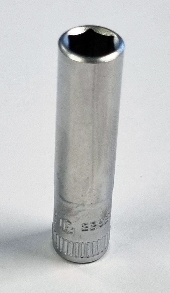 Genius Tools 1/4" 6 point hex chrome sockets with knurled base